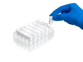 RAFT™ 24-Well Small Kit, 3D Reagents & 24-Well Plate Absorbers - 12 Reactions